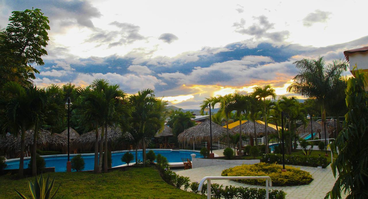 Apart Hotel Acuarious De Luis Esteli Exterior photo