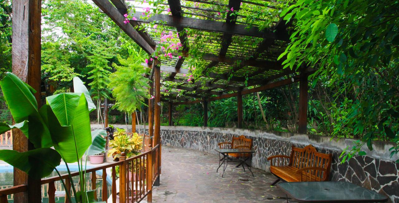 Apart Hotel Acuarious De Luis Esteli Exterior photo