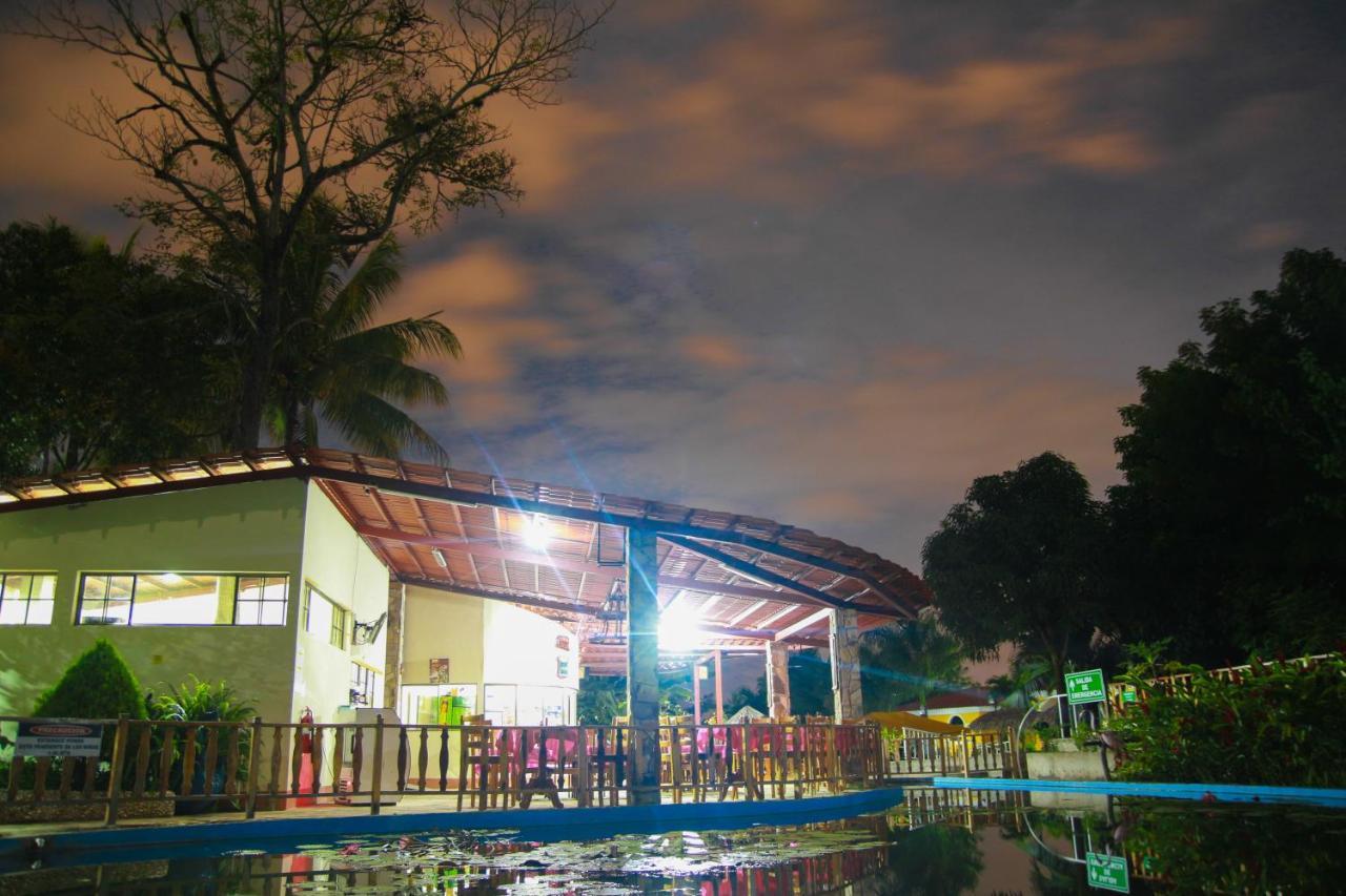 Apart Hotel Acuarious De Luis Esteli Exterior photo